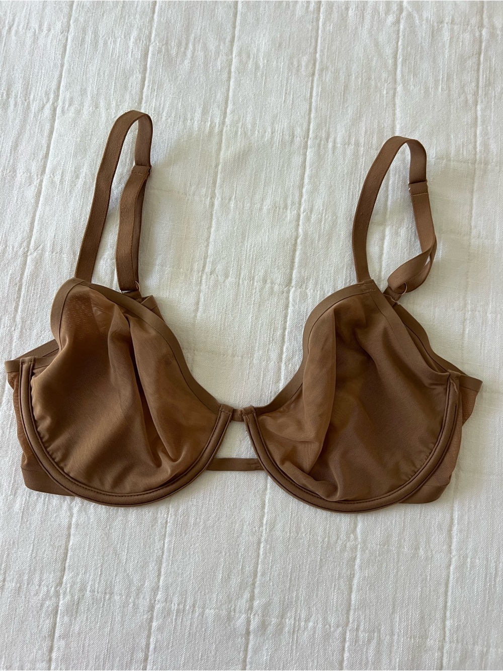 Auden Smooth Underwire Bra in Brown
